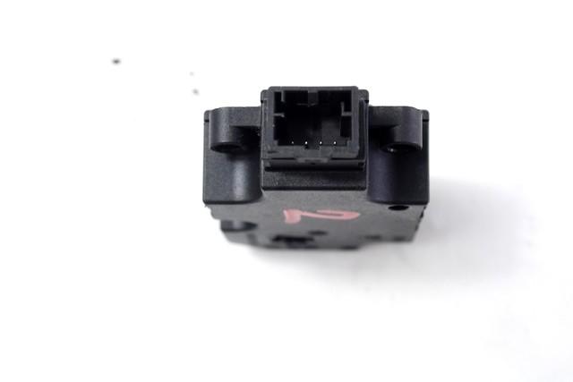 MOTORCEK OGREVANJA OEM N. CZ113930-0857 ORIGINAL REZERVNI DEL AUDI A8 D4/4H (2009 -2013)DIESEL LETNIK 2013