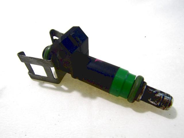 INJEKTORJI/BENCIN OEM N.  ORIGINAL REZERVNI DEL FORD FUSION JU (2002 - 02/2006) BENZINA LETNIK 2004