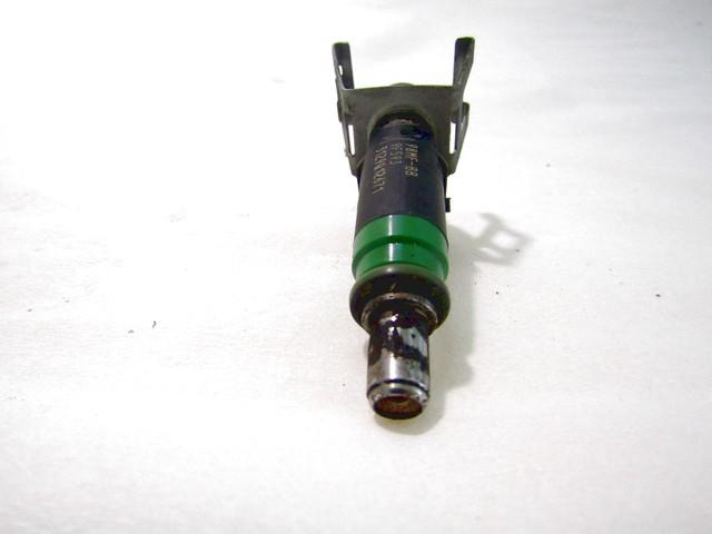 INJEKTORJI/BENCIN OEM N.  ORIGINAL REZERVNI DEL FORD FUSION JU (2002 - 02/2006) BENZINA LETNIK 2004