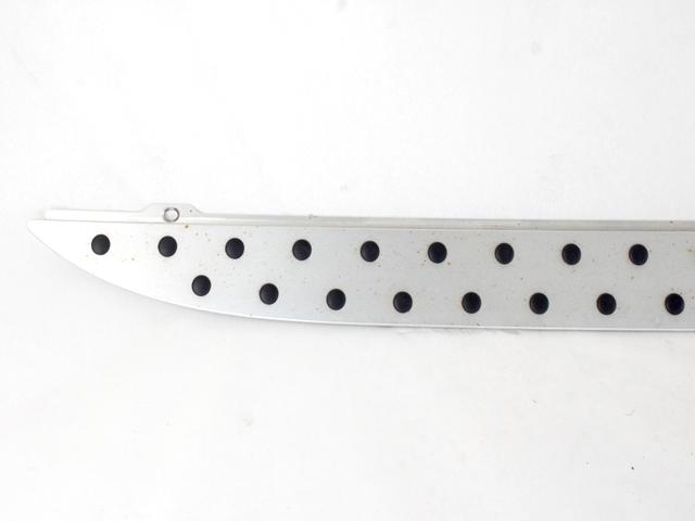 OKRASNA LETEV PRAGA  OEM N. 51713330877 ORIGINAL REZERVNI DEL BMW X3 E83 (2004 - 08/2006 ) DIESEL LETNIK 2005