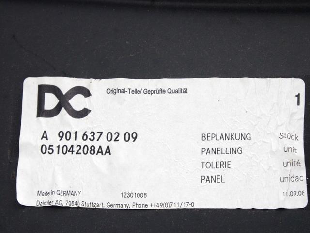 ZADNJA BOCNA STRAN OEM N. A9016370209 ORIGINAL REZERVNI DEL MERCEDES SPRINTER W901 B904 (1995 - 2006)DIESEL LETNIK 2004