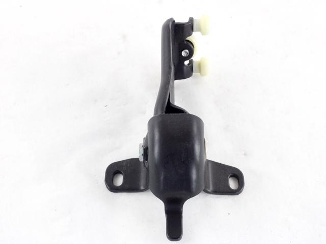 PANTI DRSNIH VRAT  OEM N. A6397601547 ORIGINAL REZERVNI DEL MERCEDES VITO W639 W638 (2003 - 2014)DIESEL LETNIK 2004