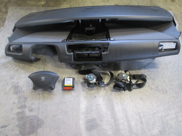 KIT AIRBAG KOMPLET OEM N. KIT AIRBAG COMPLETO ORIGINAL REZERVNI DEL PEUGEOT 807 E (2002 - 2008) DIESEL LETNIK 2002