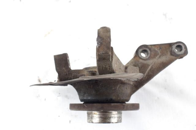 VRTLJIVI LEZAJ DESNO / PESTO KOLESA Z LEZAJEM SPREDAJ OEM N. 51759680 ORIGINAL REZERVNI DEL FIAT DOBLO 223 MK1 R (2005 - 2009) DIESEL LETNIK 2006