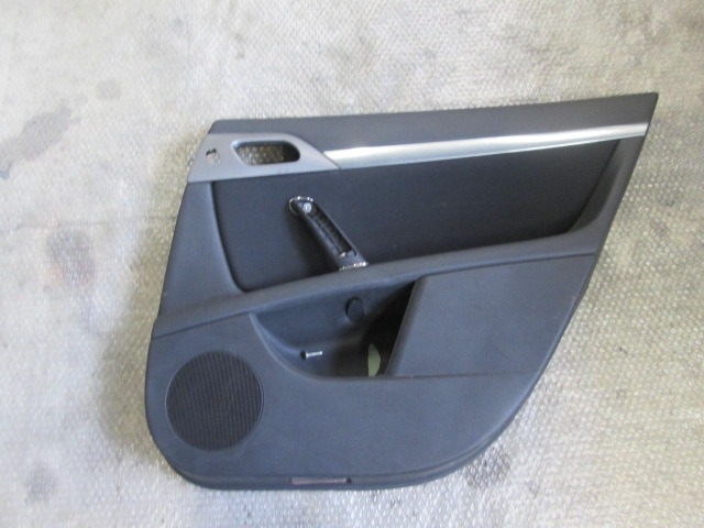 VRATNI PANEL OEM N. PNPDTPG4076CSW5P ORIGINAL REZERVNI DEL PEUGEOT 407 6C 6D 6E BER/SW (2004 - 06/2008) DIESEL LETNIK 2005