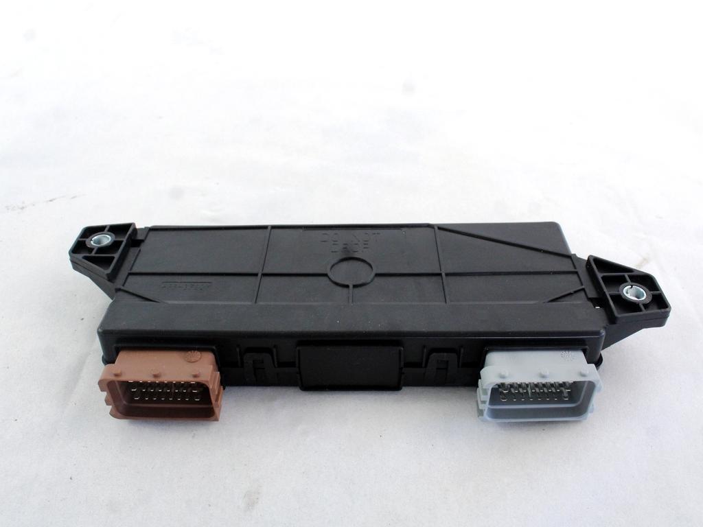 CENTRALNO ZAKLEPANJE OEM N. 51796698 ORIGINAL REZERVNI DEL FIAT CROMA 194 MK2 R (11-2007 - 2010) DIESEL LETNIK 2007
