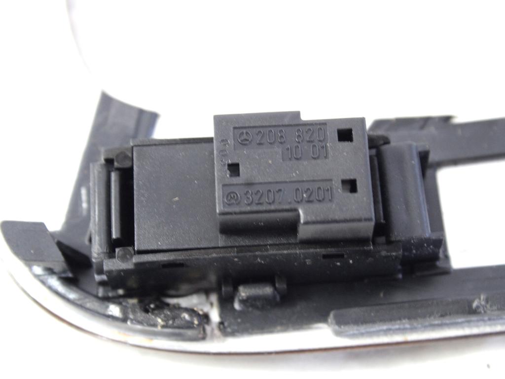 SREDINSKA KONZOLA  OEM N. A2206801239 ORIGINAL REZERVNI DEL MERCEDES CLASSE S W220 (1998 - 2006)DIESEL LETNIK 2000