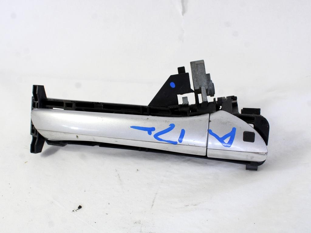 ZUNANJA KLJUKA SPREDNJA DESNA VRATA OEM N. A22076012709744 ORIGINAL REZERVNI DEL MERCEDES CLASSE S W220 (1998 - 2006)DIESEL LETNIK 2000