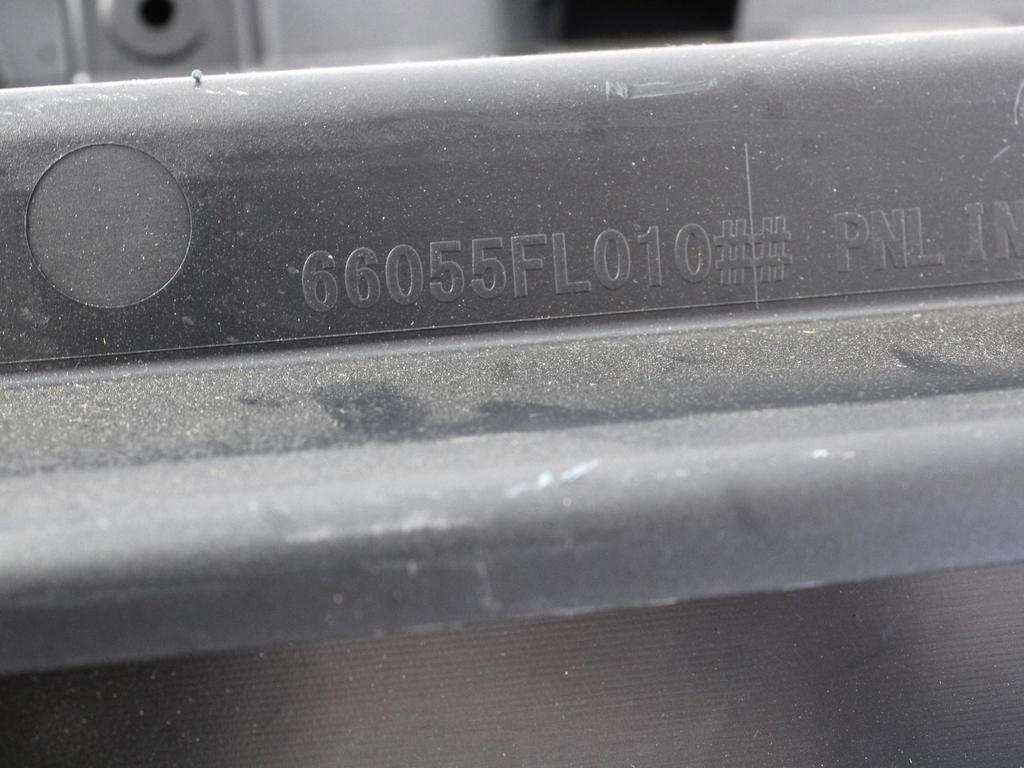 PREDAL ZA DOKUMENTE OEM N. 66055FL010 ORIGINAL REZERVNI DEL SUBARU XV MK2 GT (DAL 2017)BENZINA LETNIK 2019