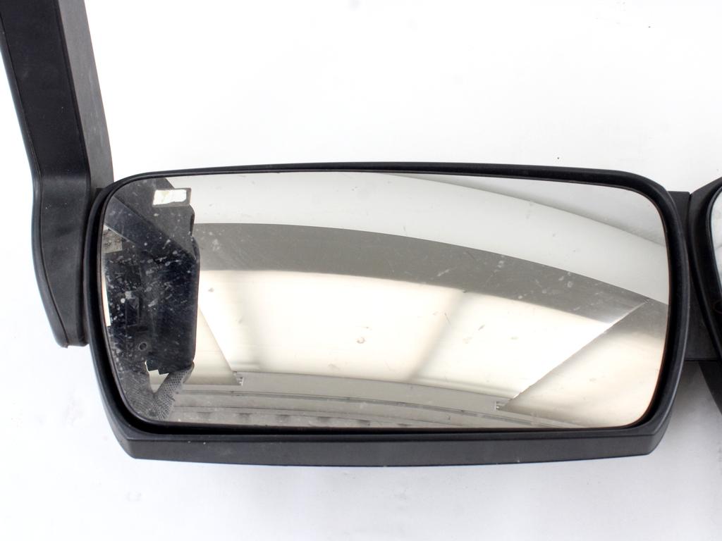 DESNO OGLEDALO OEM N. 673008197 ORIGINAL REZERVNI DEL IVECO STRALIS MK1 R (2007 - 2012)DIESEL LETNIK 2009