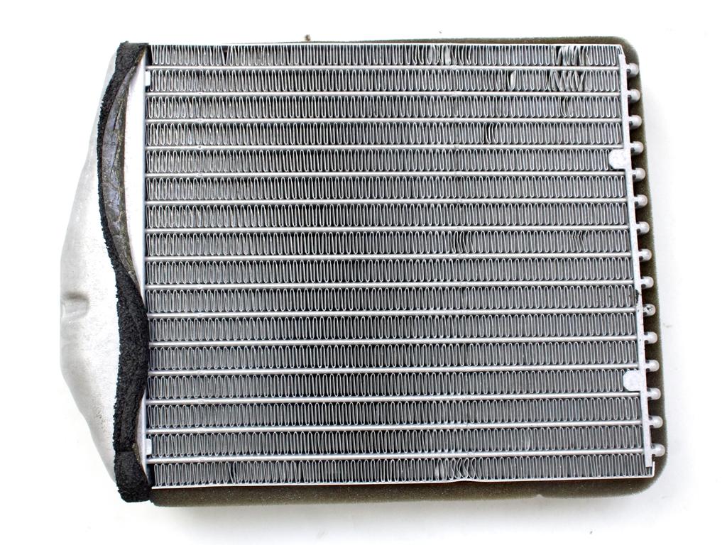 GRELEC RADIATORJA OEM N. 93171801 ORIGINAL REZERVNI DEL SAAB 9-3 YS3F MK2 BER/SW/CABRIO (2003 - 2006) DIESEL LETNIK 2004