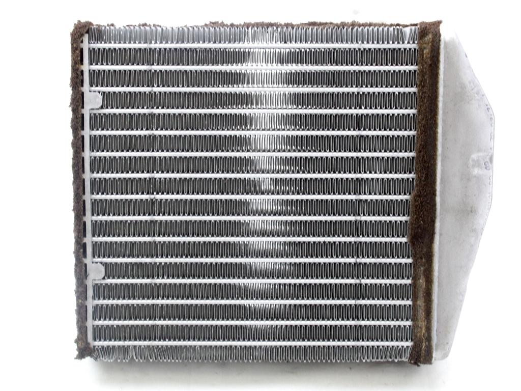 GRELEC RADIATORJA OEM N. 9196140 ORIGINAL REZERVNI DEL OPEL CORSA C X01 R (2004 - 10/2006) DIESEL LETNIK 2004