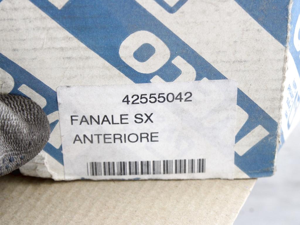 SPREDNJI INDIKATOR OEM N. 42555042 ORIGINAL REZERVNI DEL IVECO EUROCARGO MK2 (2003 - 2015)DIESEL LETNIK 2003