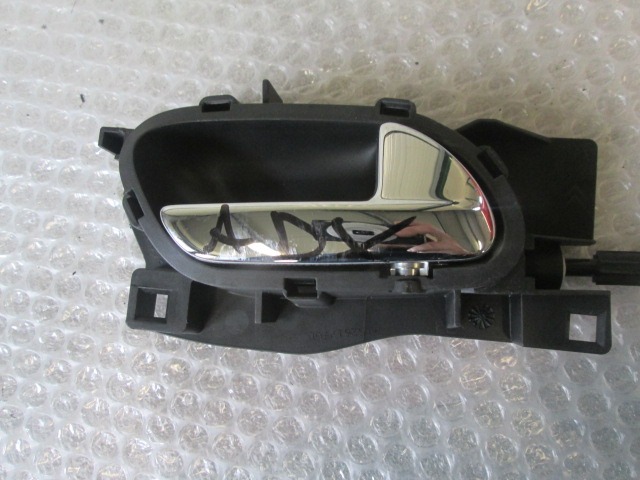 NOTRANJA KLJUKA  OEM N. 914493 ORIGINAL REZERVNI DEL PEUGEOT 407 6C 6D 6E BER/SW (2004 - 06/2008) DIESEL LETNIK 2005