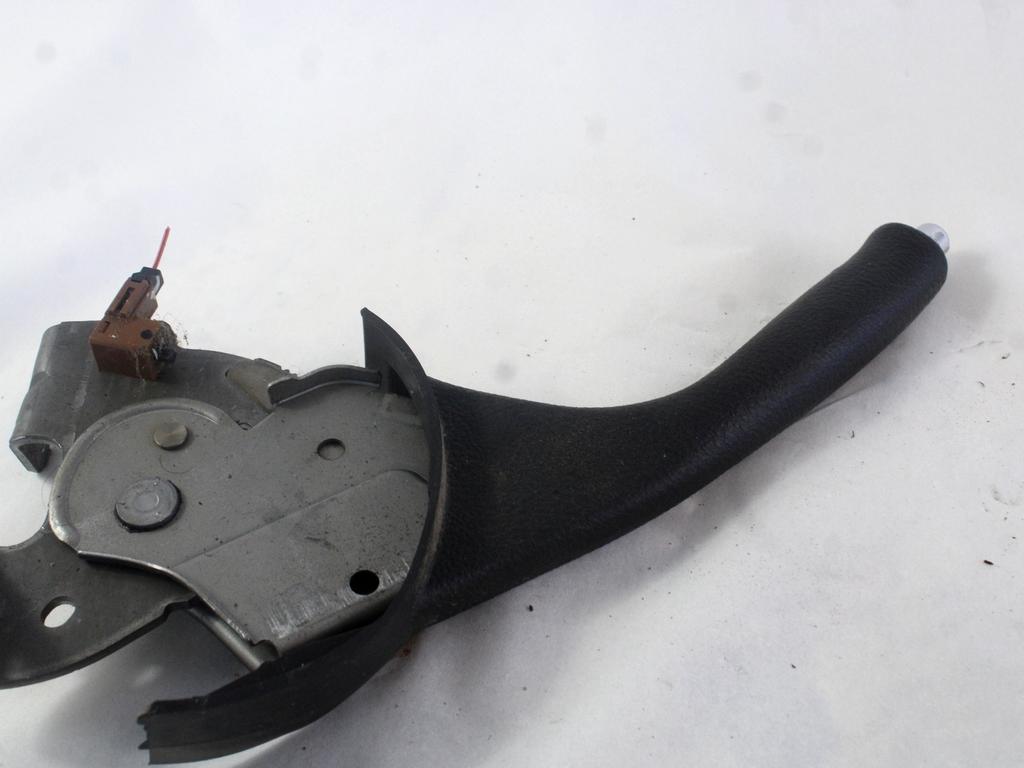 OEM N. 4620102131B0 ORIGINAL REZERVNI DEL TOYOTA COROLLA E12 (2000 - 2006) DIESEL LETNIK 2005