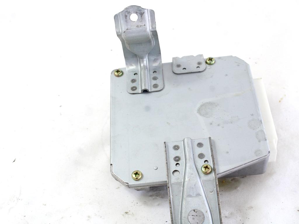 ELEKTRICNI SERVO VOLAN ENOTA OEM N. 89650-02150 ORIGINAL REZERVNI DEL TOYOTA COROLLA E12 (2000 - 2006) DIESEL LETNIK 2005