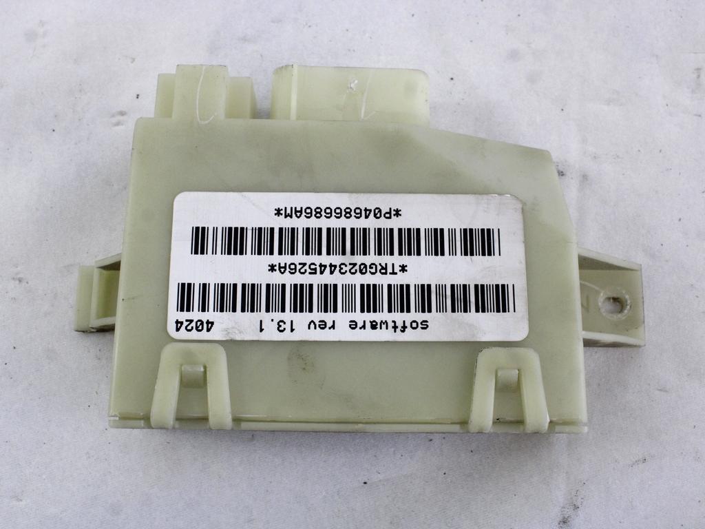 RACUNALNIK VRAT IN STEKEL OEM N. 04686686AM ORIGINAL REZERVNI DEL CHRYSLER VOYAGER/GRAN VOYAGER RG RS MK4 (2001 - 2007) DIESEL LETNIK 2004
