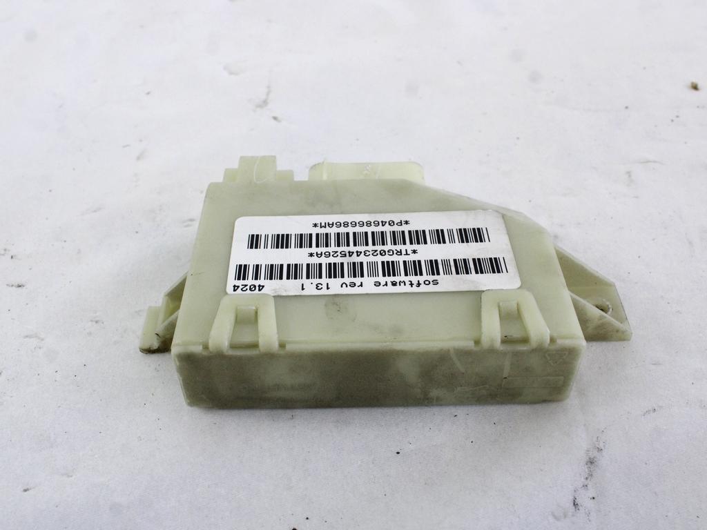 RACUNALNIK VRAT IN STEKEL OEM N. 04686686AM ORIGINAL REZERVNI DEL CHRYSLER VOYAGER/GRAN VOYAGER RG RS MK4 (2001 - 2007) DIESEL LETNIK 2004