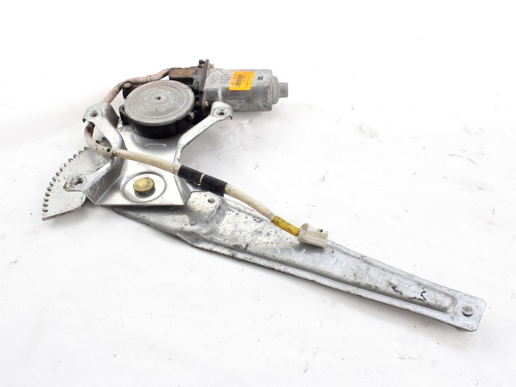 MEHANIZEM DVIGA ZADNJIH STEKEL  OEM N. 15800 SISTEMA ALZACRISTALLO PORTA POSTERIORE ELETT ORIGINAL REZERVNI DEL MAZDA PREMACY CP (1999 - 2005)DIESEL LETNIK 2003