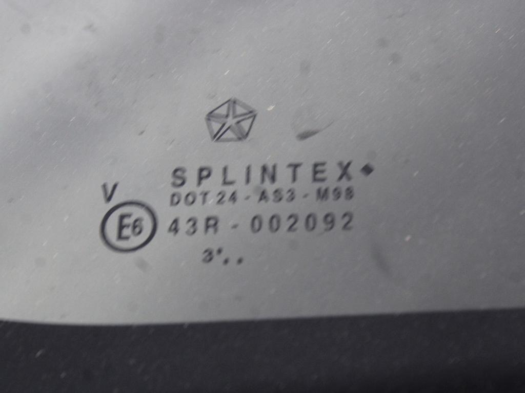 FIKSNO OKNO DESNO OEM N. 05020724AB ORIGINAL REZERVNI DEL CHRYSLER VOYAGER/GRAN VOYAGER RG RS MK4 (2001 - 2007) DIESEL LETNIK 2004