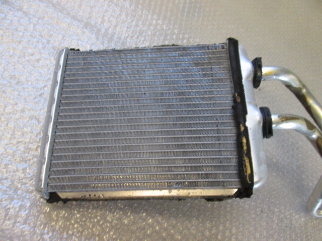 GRELEC RADIATORJA OEM N. 52479237 ORIGINAL REZERVNI DEL OPEL ASTRA H A04 L48,L08,L35,L67 5P/3P/SW (2004 - 2007) DIESEL LETNIK 2005