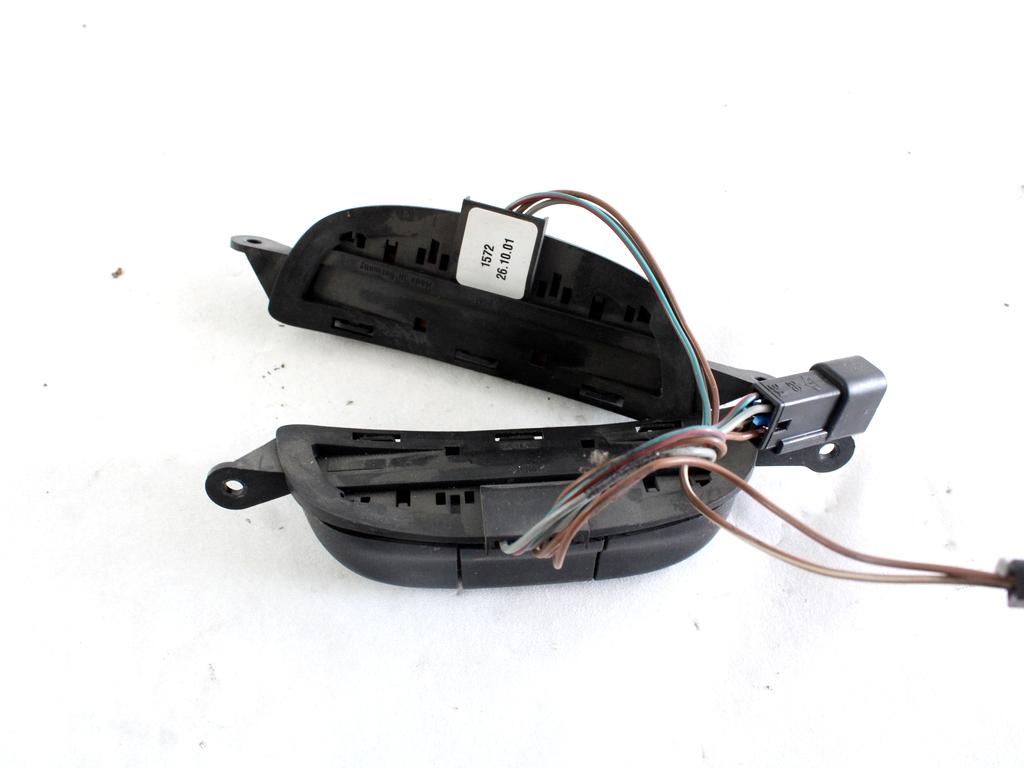 MENJALNIK NA KRMILU OEM N. 90561159 ORIGINAL REZERVNI DEL OPEL ZAFIRA A T98 (1999 - 2005) DIESEL LETNIK 2002