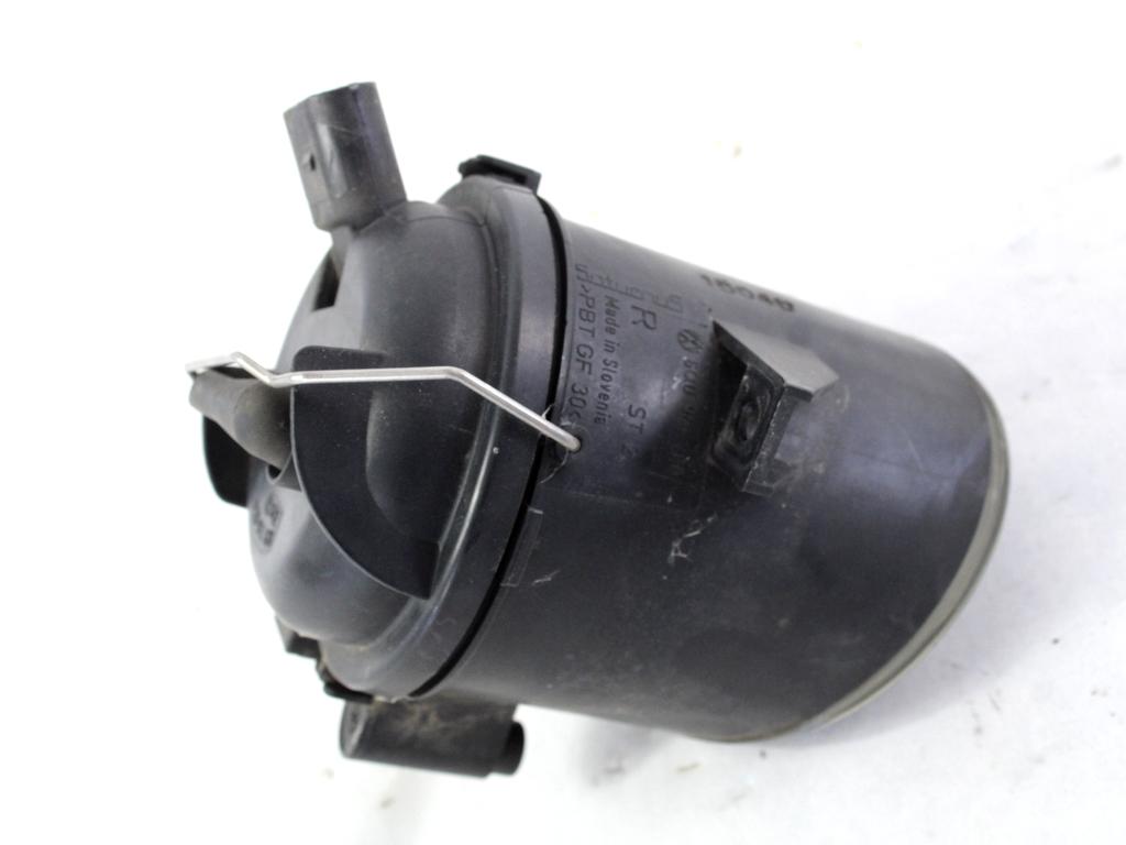 DESNA MEGLENKA OEM N. 6Q0941700 ORIGINAL REZERVNI DEL VOLKSWAGEN POLO 9N (10/2001 - 2005) BENZINA LETNIK 2004