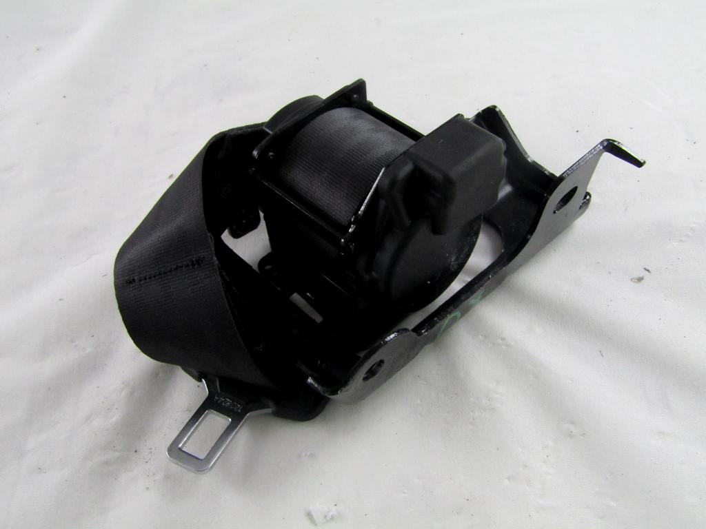 VARNOSTNI PAS OEM N. 88810A2000WK ORIGINAL REZERVNI DEL KIA CEE'D / PRO CEE'D JD MK2 (2012 - 2018)DIESEL LETNIK 2013