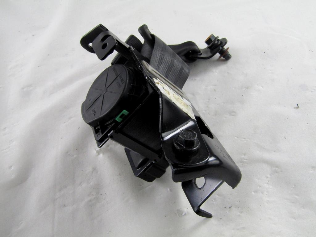 VARNOSTNI PAS OEM N. 88810A2000WK ORIGINAL REZERVNI DEL KIA CEE'D / PRO CEE'D JD MK2 (2012 - 2018)DIESEL LETNIK 2013