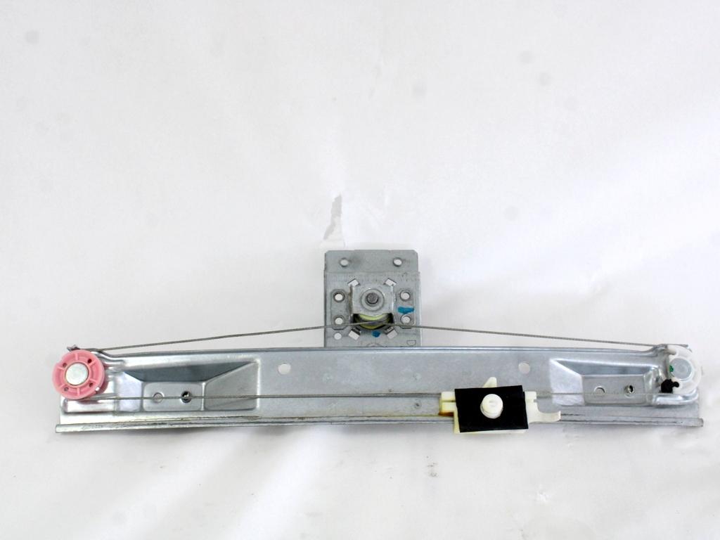 ROCNI SISTEM ZA DVIGOVANJE ZADNJEGA STEKLA  OEM N. 13188504 ORIGINAL REZERVNI DEL OPEL CORSA D R S07 (02/2011 - 2014) BENZINA/GPL LETNIK 2011