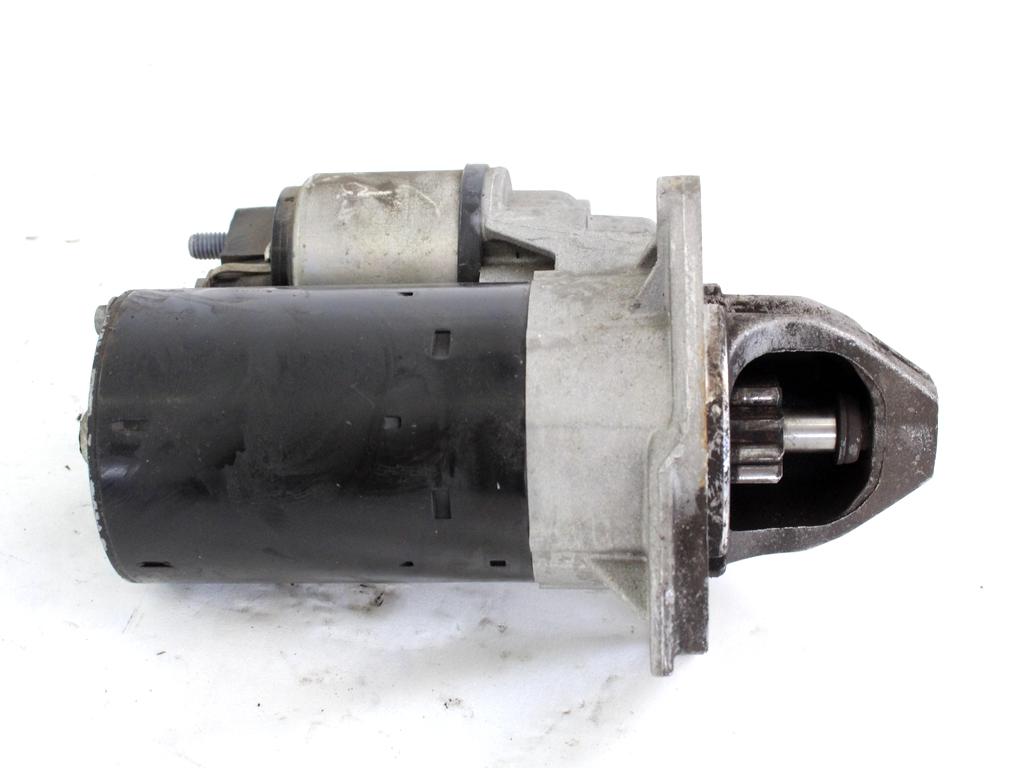 ZAGANJAC MOTORJA  OEM N. 55578921 ORIGINAL REZERVNI DEL OPEL CORSA D R S07 (02/2011 - 2014) BENZINA/GPL LETNIK 2011