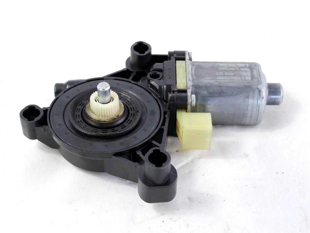 DVIZNI MEHANIZEM SPREDNIH STEKEL  OEM N. 106385 MOTORINO ALZACRISTALLO PORTA ANTERIORE ORIGINAL REZERVNI DEL SEAT LEON 5F1 MK3 (2012- 2020)BENZINA LETNIK 2016