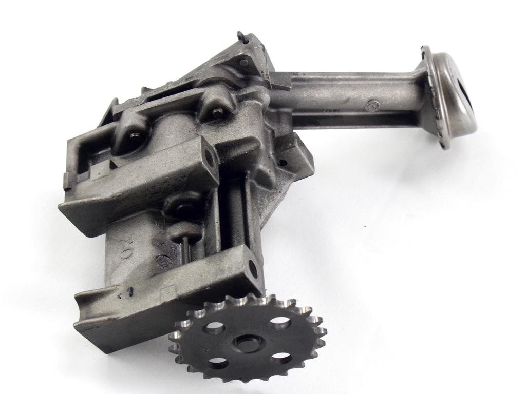 PUMPA OLJA OEM N. 8200307174 ORIGINAL REZERVNI DEL RENAULT KANGOO KC0/1 MK1 R (2003-2008) DIESEL LETNIK 2006