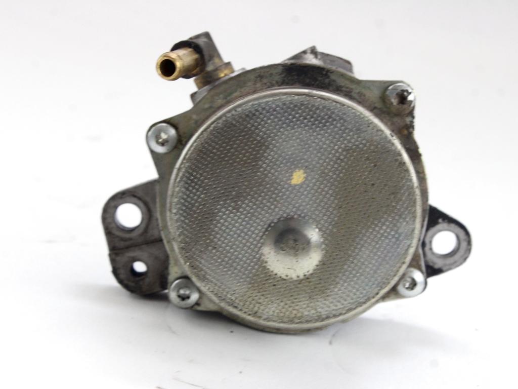 VAKUUM CRPALKA OEM N. 820052138 ORIGINAL REZERVNI DEL RENAULT KANGOO KC0/1 MK1 R (2003-2008) DIESEL LETNIK 2006