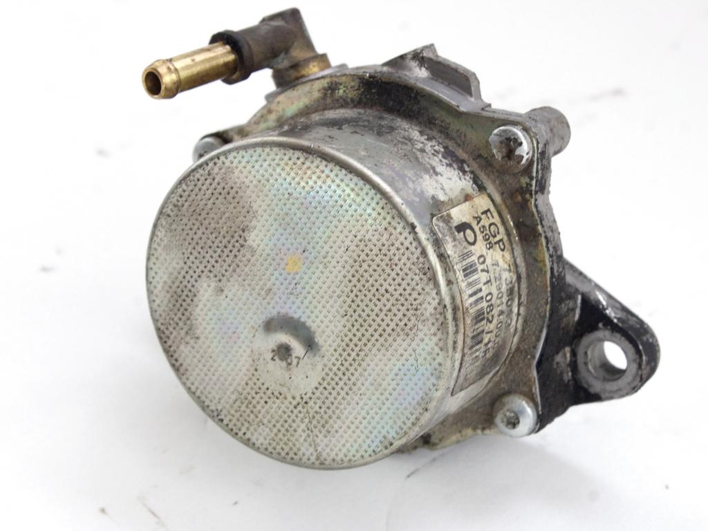 VAKUUM CRPALKA OEM N. 820052138 ORIGINAL REZERVNI DEL RENAULT KANGOO KC0/1 MK1 R (2003-2008) DIESEL LETNIK 2006