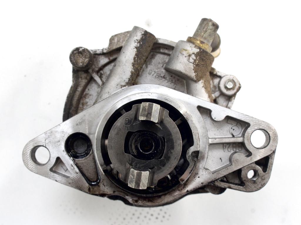 VAKUUM CRPALKA OEM N. 820052138 ORIGINAL REZERVNI DEL RENAULT KANGOO KC0/1 MK1 R (2003-2008) DIESEL LETNIK 2006