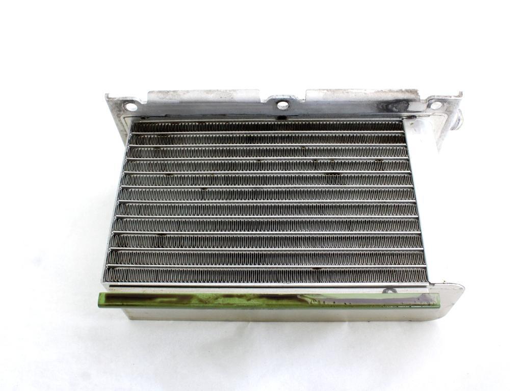 HLADILNIK INTERCOOLER OEM N. 03C145749B ORIGINAL REZERVNI DEL AUDI A3 MK2R 8P 8PA 8P1 8P7 (2008 - 2012)BENZINA LETNIK 2009