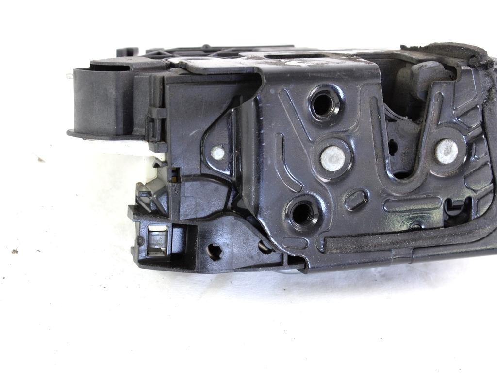 CENTRALNI ZAKLEP SPREDNJIH VRAT  OEM N. 5N1837016C ORIGINAL REZERVNI DEL VOLKSWAGEN SCIROCCO 137 138 MK3 (10/2008 - 06-2014)BENZINA LETNIK 2011