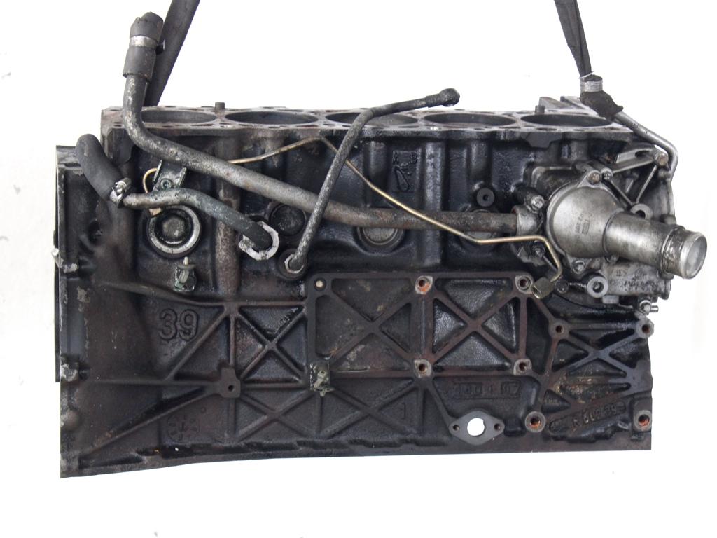 BLOK MOTORJA OEM N. A6020103606 ORIGINAL REZERVNI DEL MERCEDES SPRINTER W901 B904 (1995 - 2006)DIESEL LETNIK 1997