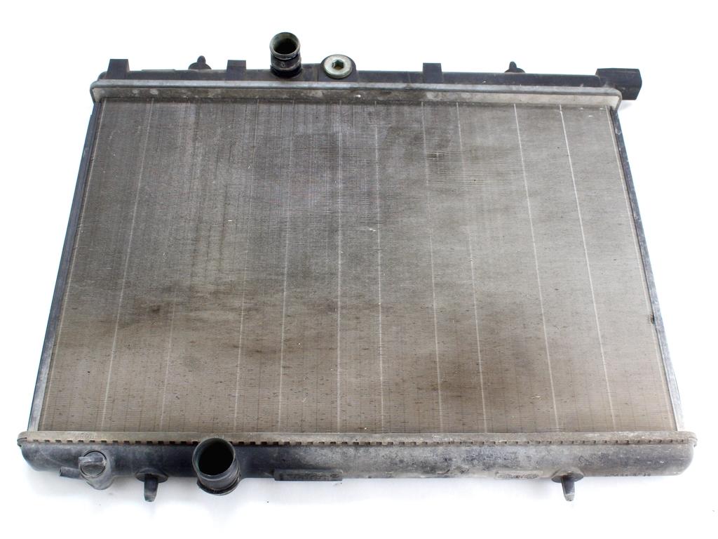 RADIATOR VODE OEM N. 1330H5 ORIGINAL REZERVNI DEL PEUGEOT 206 / 206 CC 2A/C 2D 2E/K (1998 - 2003) BENZINA LETNIK 2001