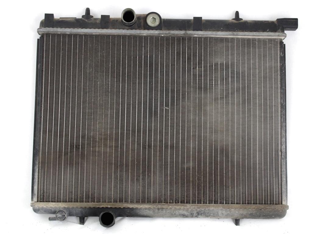 RADIATOR VODE OEM N. 1330H5 ORIGINAL REZERVNI DEL PEUGEOT 206 / 206 CC 2A/C 2D 2E/K (1998 - 2003) BENZINA LETNIK 2001
