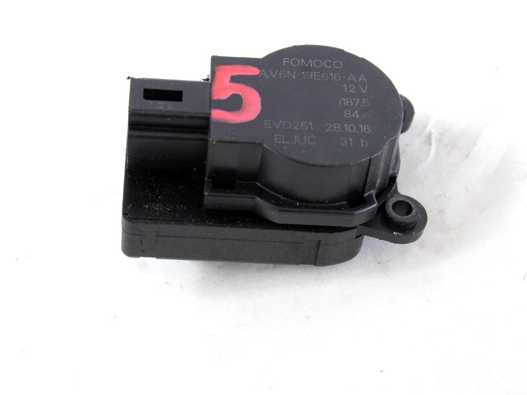 MOTORCEK OGREVANJA OEM N. AV6N-19E616-AA ORIGINAL REZERVNI DEL FORD FOCUS MK3 R 4P/5P/SW (2014 - 2018)BENZINA LETNIK 2017