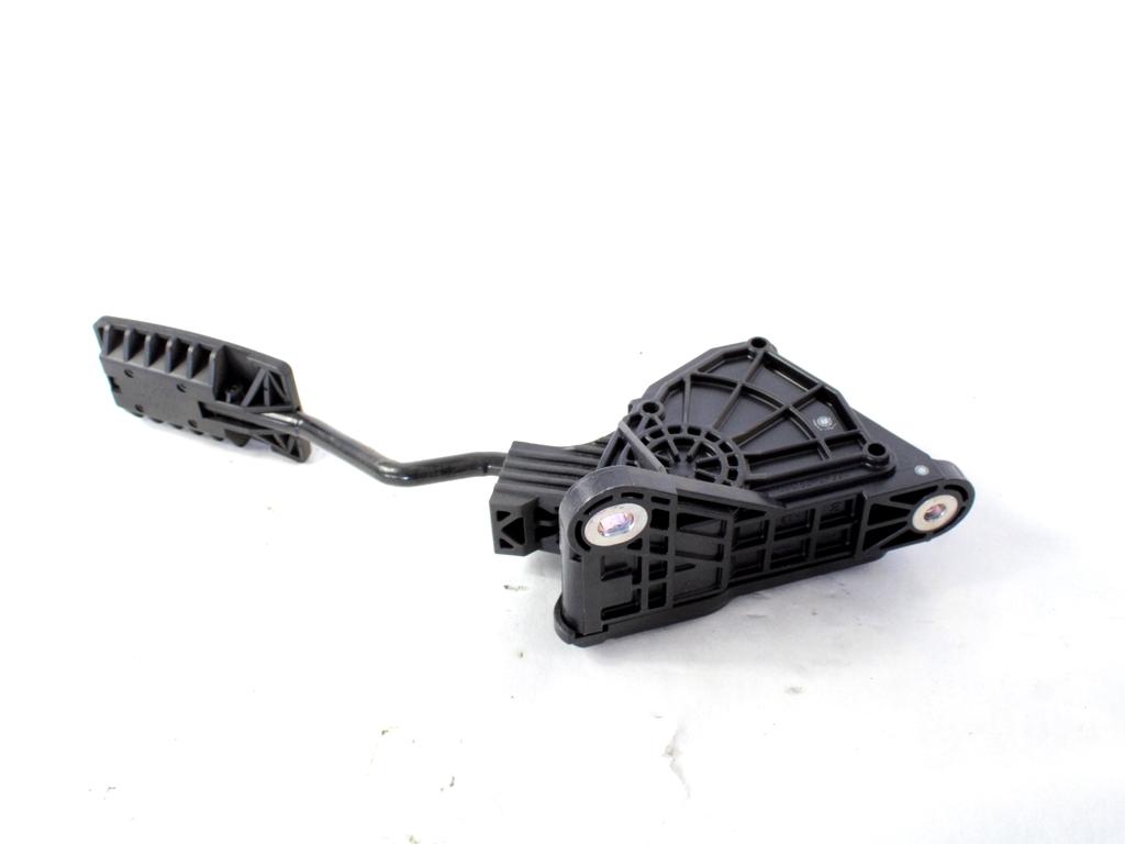 PEDALI OEM N. 17800SWYG01 ORIGINAL REZERVNI DEL HONDA CRV RD MK3 (2006 -2012)DIESEL LETNIK 2012