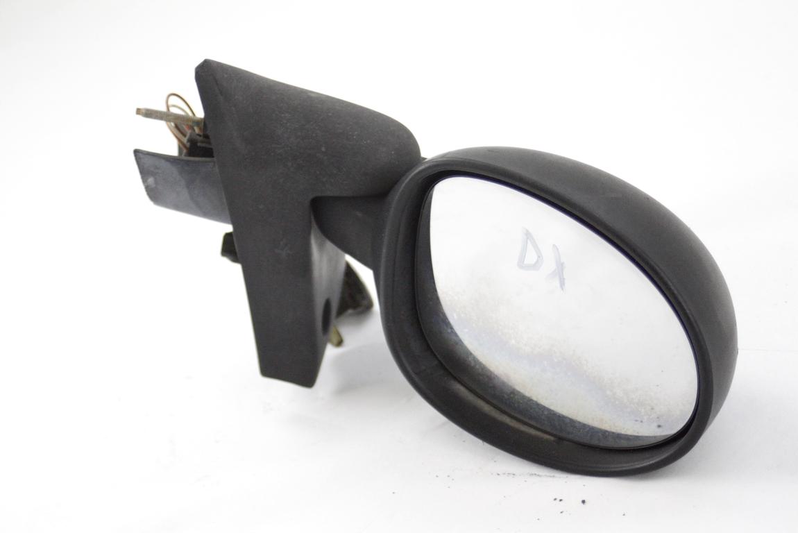 DESNO OGLEDALO OEM N. 7701049084 ORIGINAL REZERVNI DEL RENAULT TWINGO C06 MK1 R (09/1998 - 02/2004) BENZINA LETNIK 1999