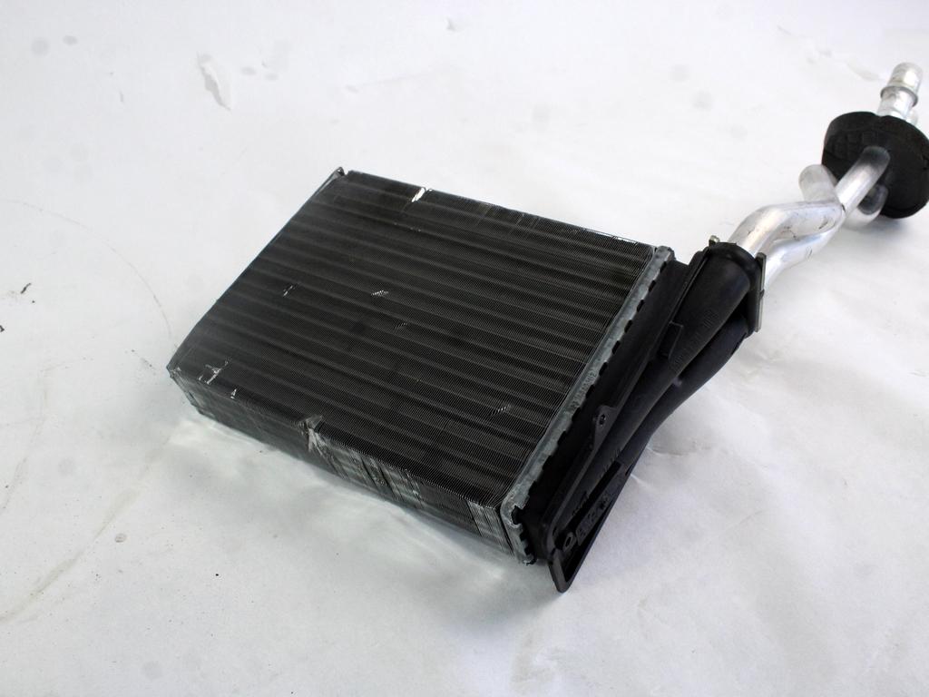GRELEC RADIATORJA OEM N. 1608182480 ORIGINAL REZERVNI DEL PEUGEOT 208 CA CC MK1 (2012 -2019) DIESEL LETNIK 2014