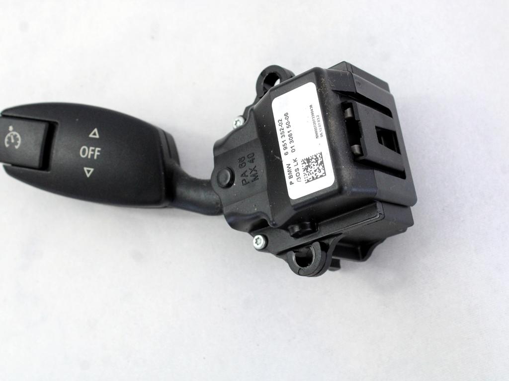 MULTIFUNKCIJSKI VOLAN OEM N. 6951352 ORIGINAL REZERVNI DEL BMW SERIE 5 E60 E61 (2003 - 2010) DIESEL LETNIK 2008