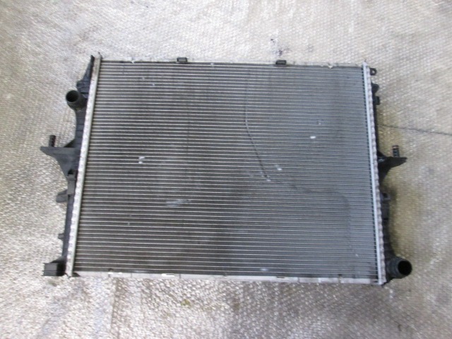 RADIATOR VODE OEM N. 95510614201 ORIGINAL REZERVNI DEL PORSCHE CAYENNE 9PA MK1 (2003 -2008) BENZINA LETNIK 2004