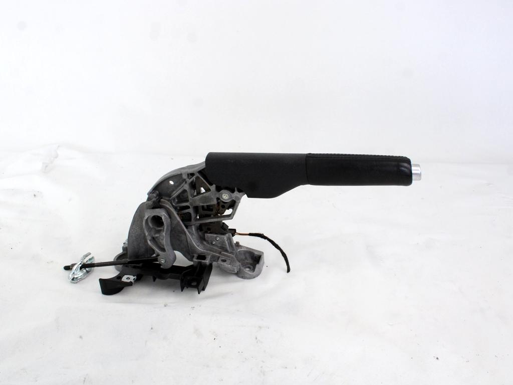 OEM N. 1K0711303M ORIGINAL REZERVNI DEL VOLKSWAGEN SCIROCCO 137 138 MK3 (10/2008 - 06-2014)BENZINA LETNIK 2009