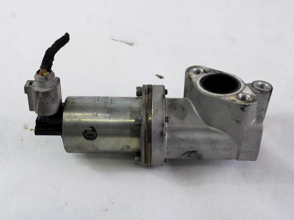 EGR VENTIL   OEM N. 28410-2A300 ORIGINAL REZERVNI DEL HYUNDAI I30 FD MK1 (2007 - 2011)DIESEL LETNIK 2011