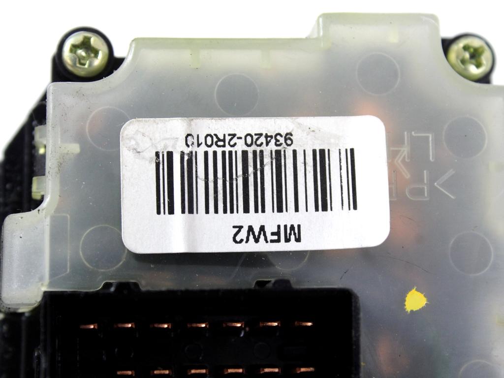 OBVOLANSKO STIKALO OEM N. 93420-2R010 ORIGINAL REZERVNI DEL HYUNDAI I30 FD MK1 (2007 - 2011)DIESEL LETNIK 2011
